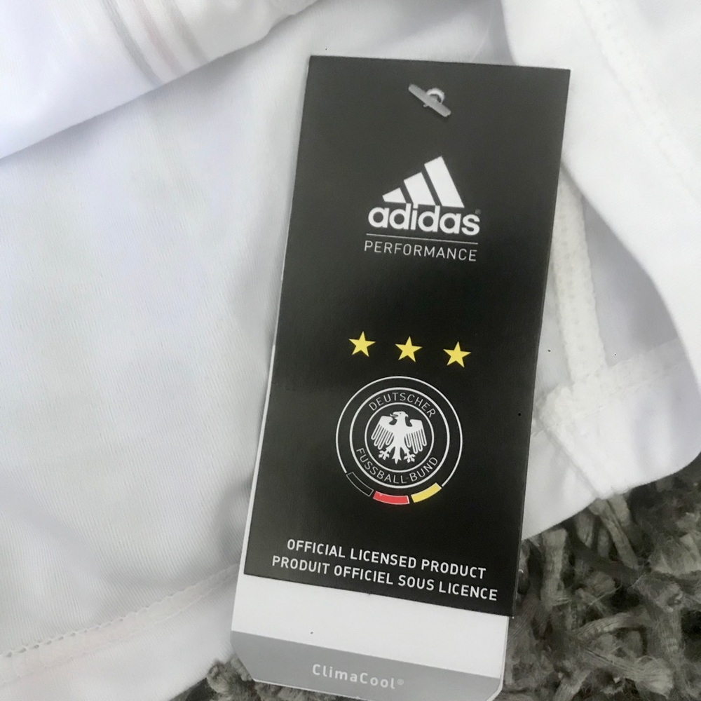 NWT Men’s Germany National Team 2010 WC Jersey!! - Picture 4 of 7